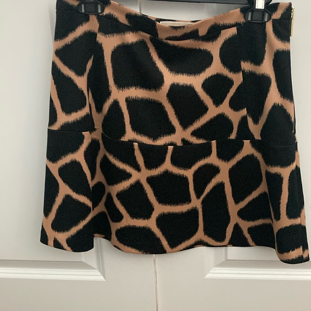 Short Michael Kors skirt
